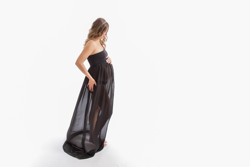 Montreal Maternity Photography. Belly of pregnant woman.